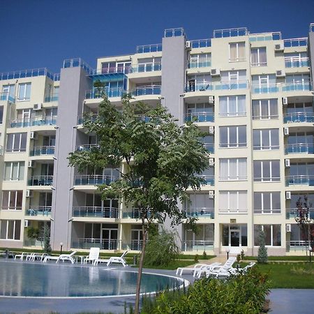 Oasis Suites Apartments And Studios Ravda Exteriör bild